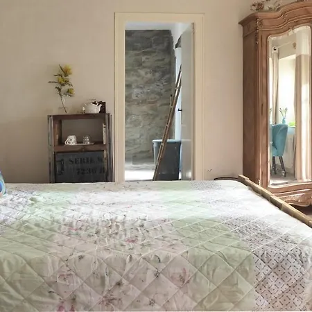Le Presbytere Bed & Breakfast *